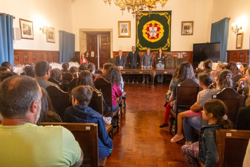 Município de Gouveia mantém apoio aos alunos do 1.º Ciclo com oferta de Cadernos de Fichas em investimento de 15 mil euros